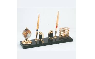 Pen Stands 650 WOODEN BASE-3.25